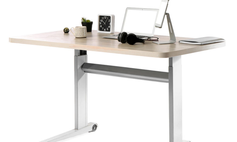 Photo of Et hæve sænkebord kan øge din sundhed og produktivitet på arbejdspladsen